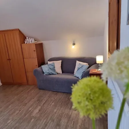 Between And Nature * Bayreuth